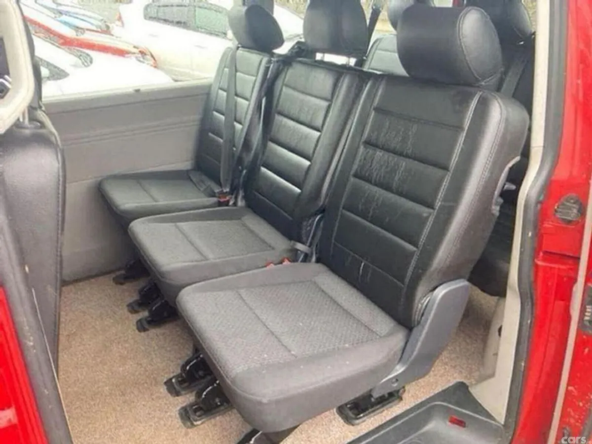 Volkswagen Caravelle MPV, Diesel, 2019, Red