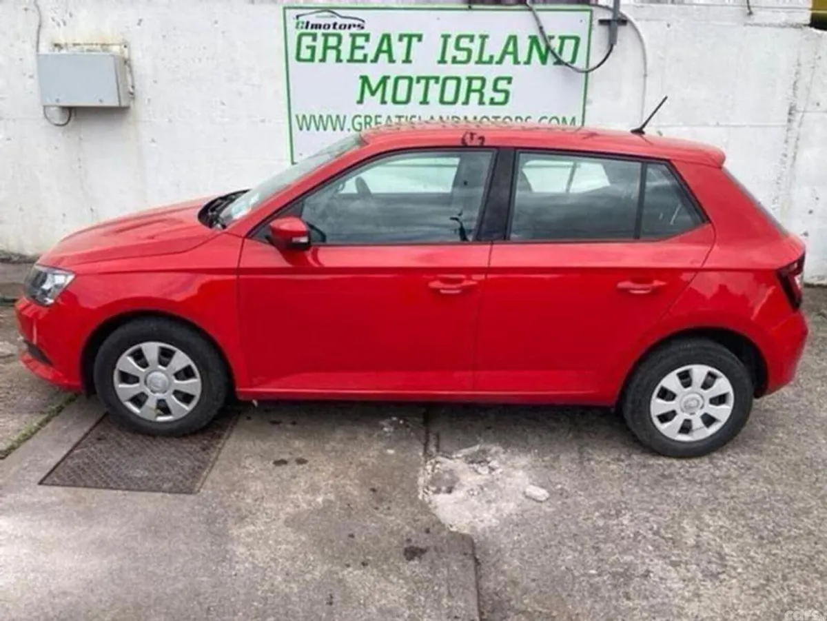 Skoda Fabia Hatchback, Petrol, 2018, Red