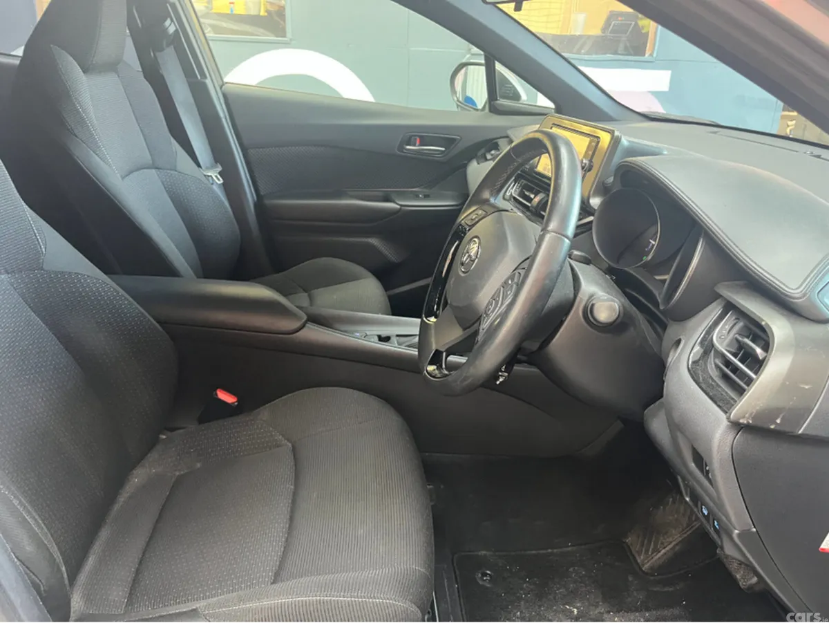 Toyota C-HR SUV, Petrol Hybrid, 2017, Grey