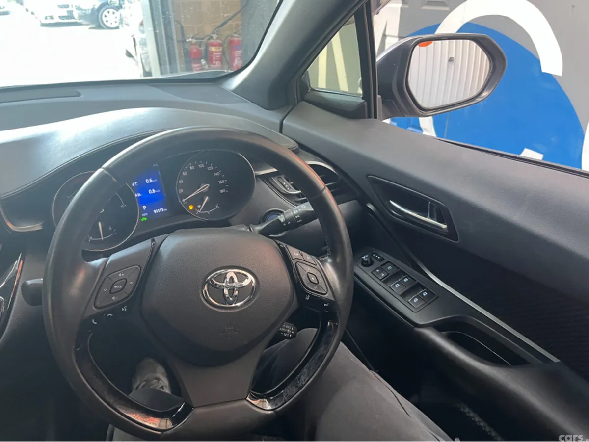 Toyota C-HR SUV, Petrol Hybrid, 2017, Grey