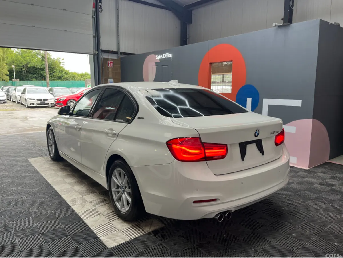 BMW 3-Series Saloon, Petrol Plug-in Hybrid, 2018, White