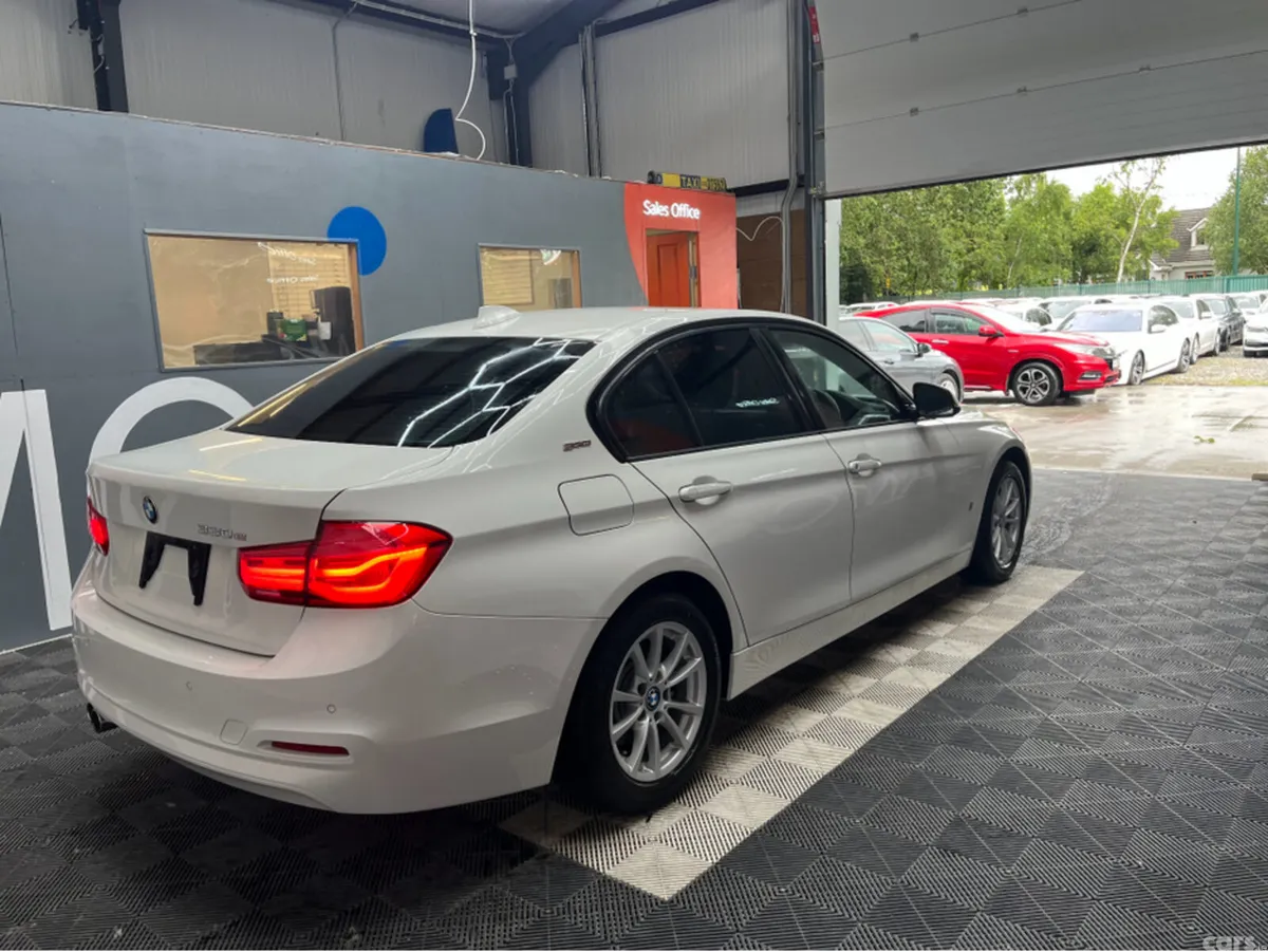 BMW 3-Series Saloon, Petrol Plug-in Hybrid, 2018, White