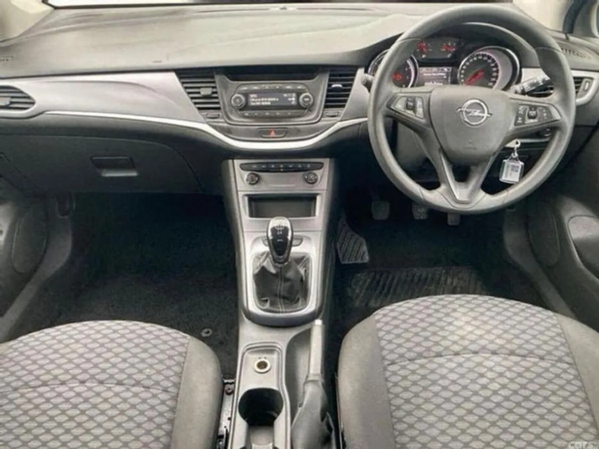 Opel Astra Hatchback, Petrol, 2019, Black