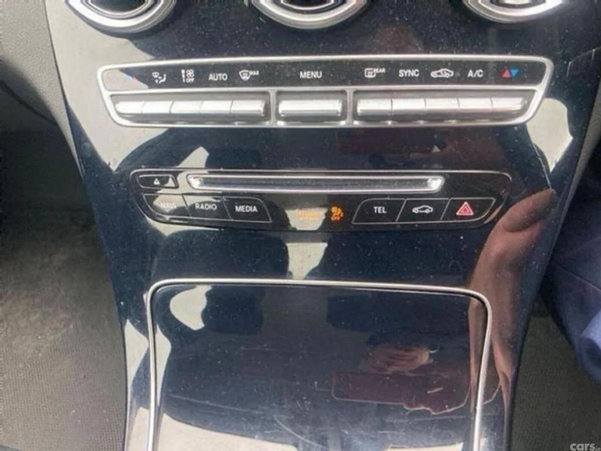 Mercedes-Benz C-Class Saloon, Petrol, 2016, Silver