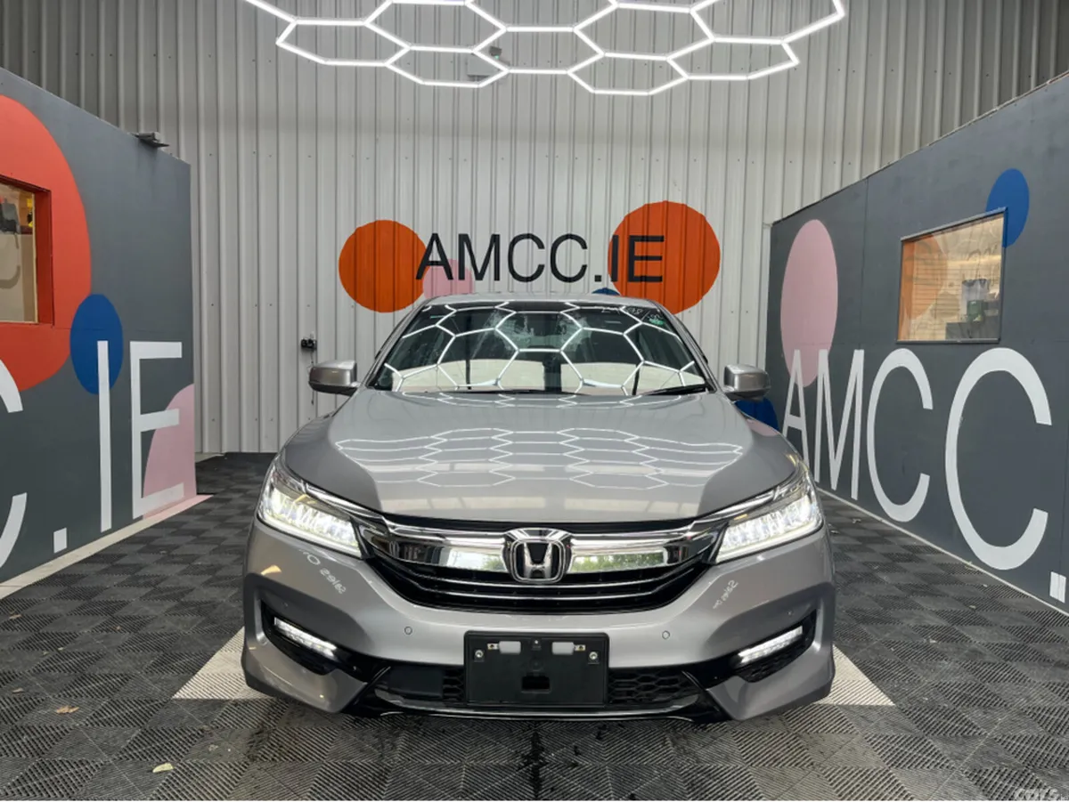 Honda Accord Saloon, Petrol Hybrid, 2018, Silver