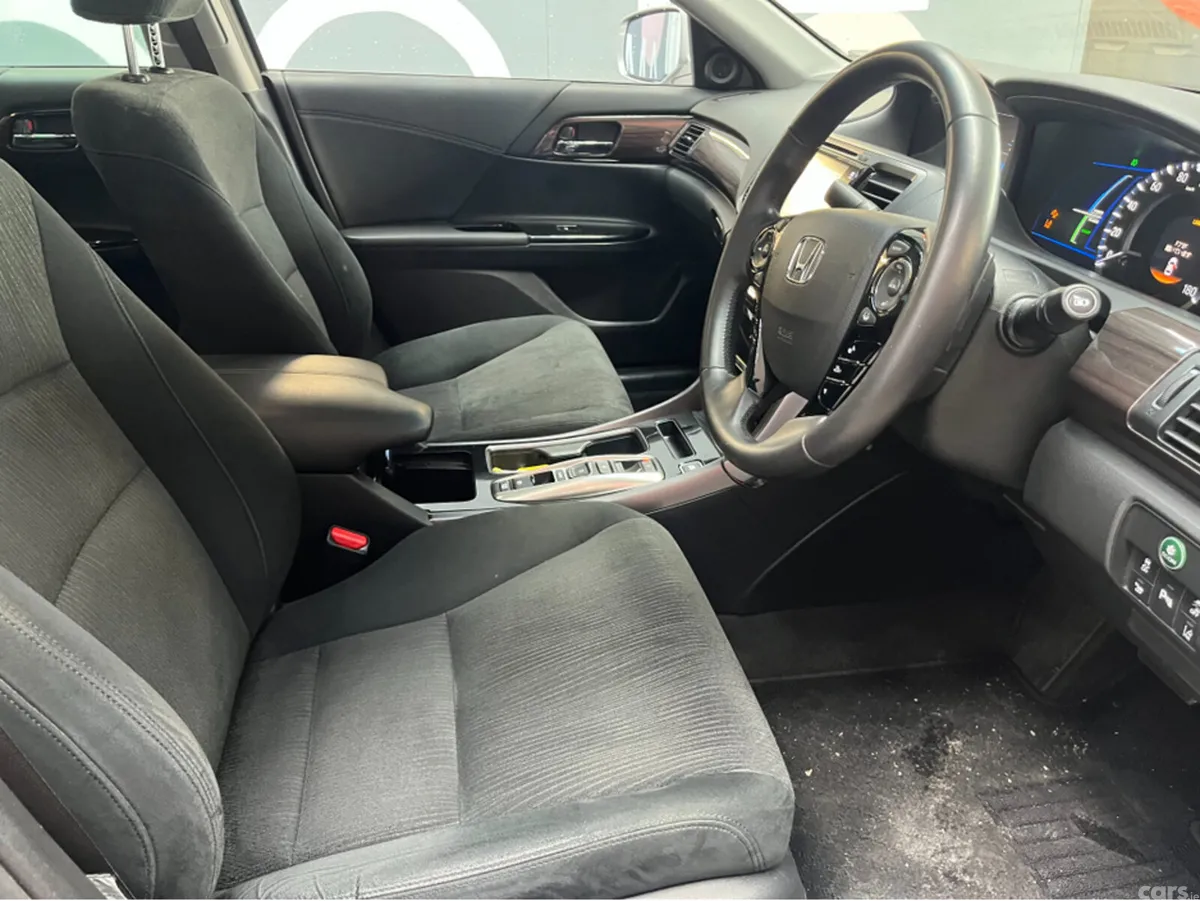 Honda Accord Saloon, Petrol Hybrid, 2018, Silver