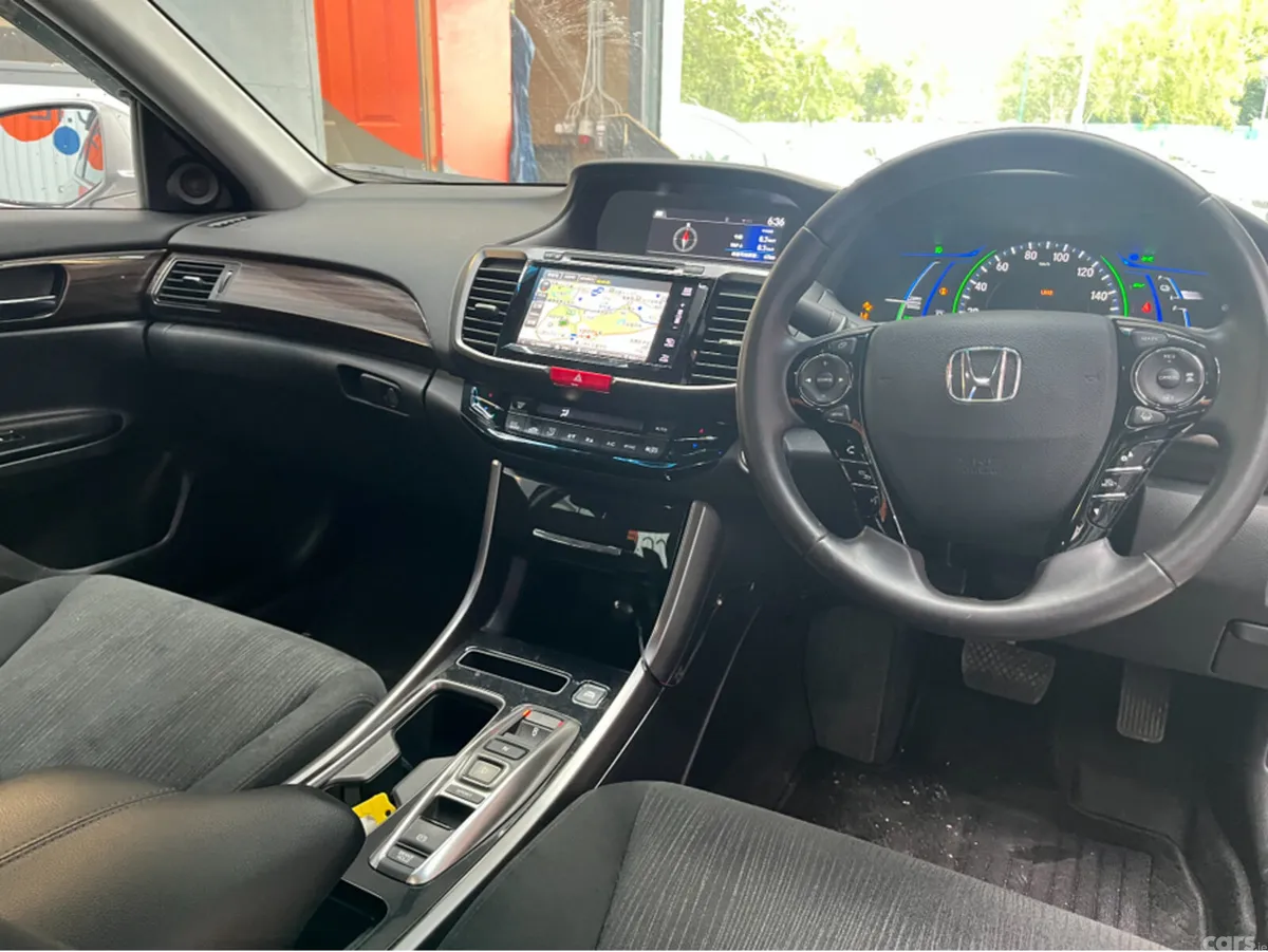Honda Accord Saloon, Petrol Hybrid, 2018, Silver