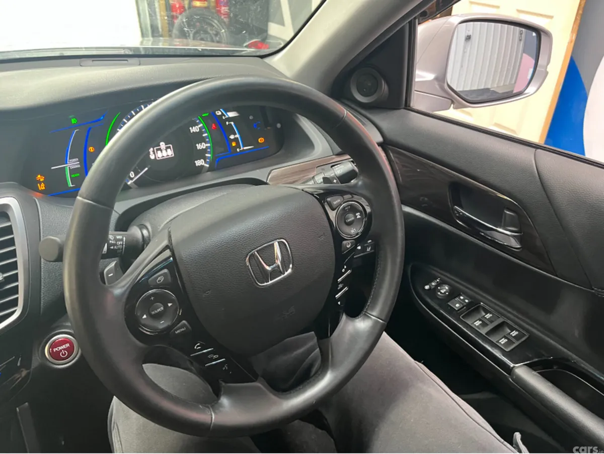 Honda Accord Saloon, Petrol Hybrid, 2018, Silver