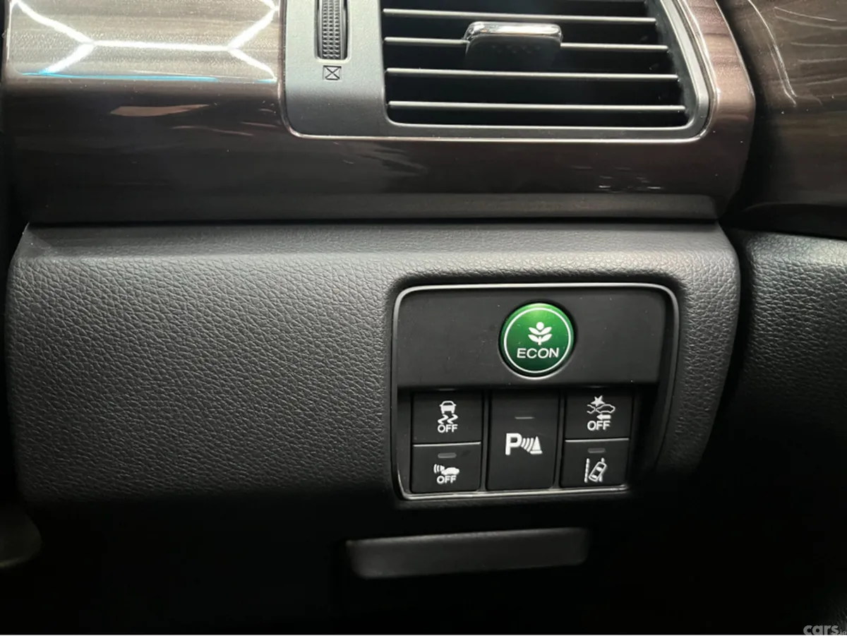 Honda Accord Saloon, Petrol Hybrid, 2018, Silver