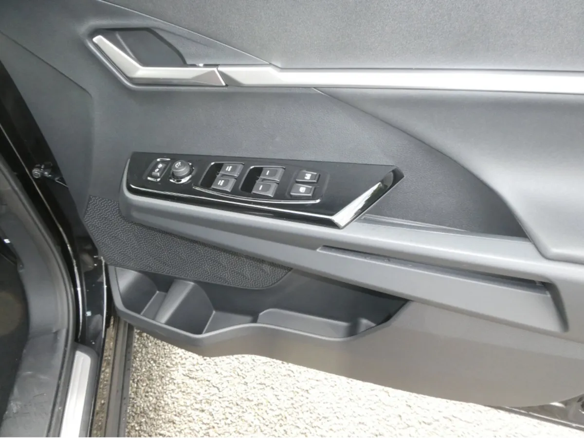 KGM Torres Hatchback, Petrol Hybrid, 2026, Black