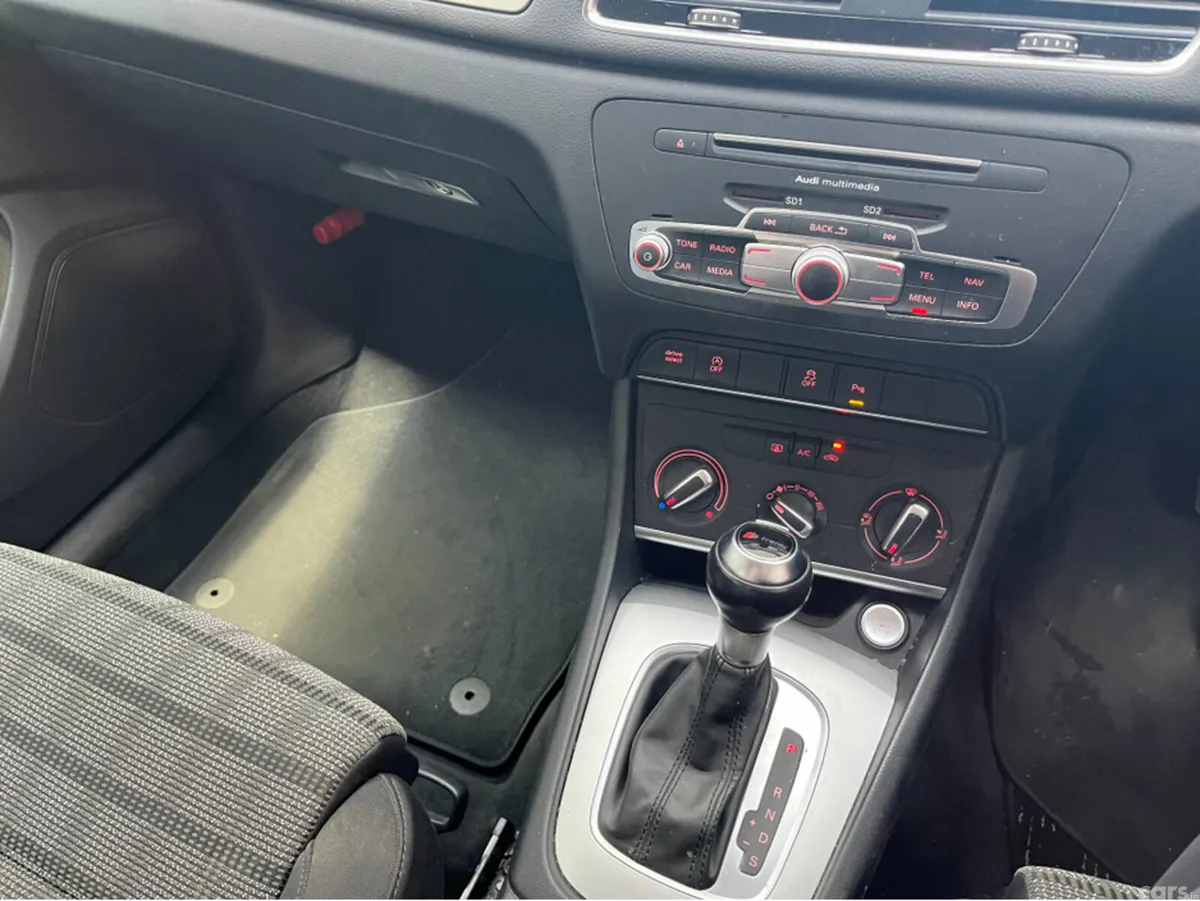 Audi Q3 SUV, Petrol, 2016, White