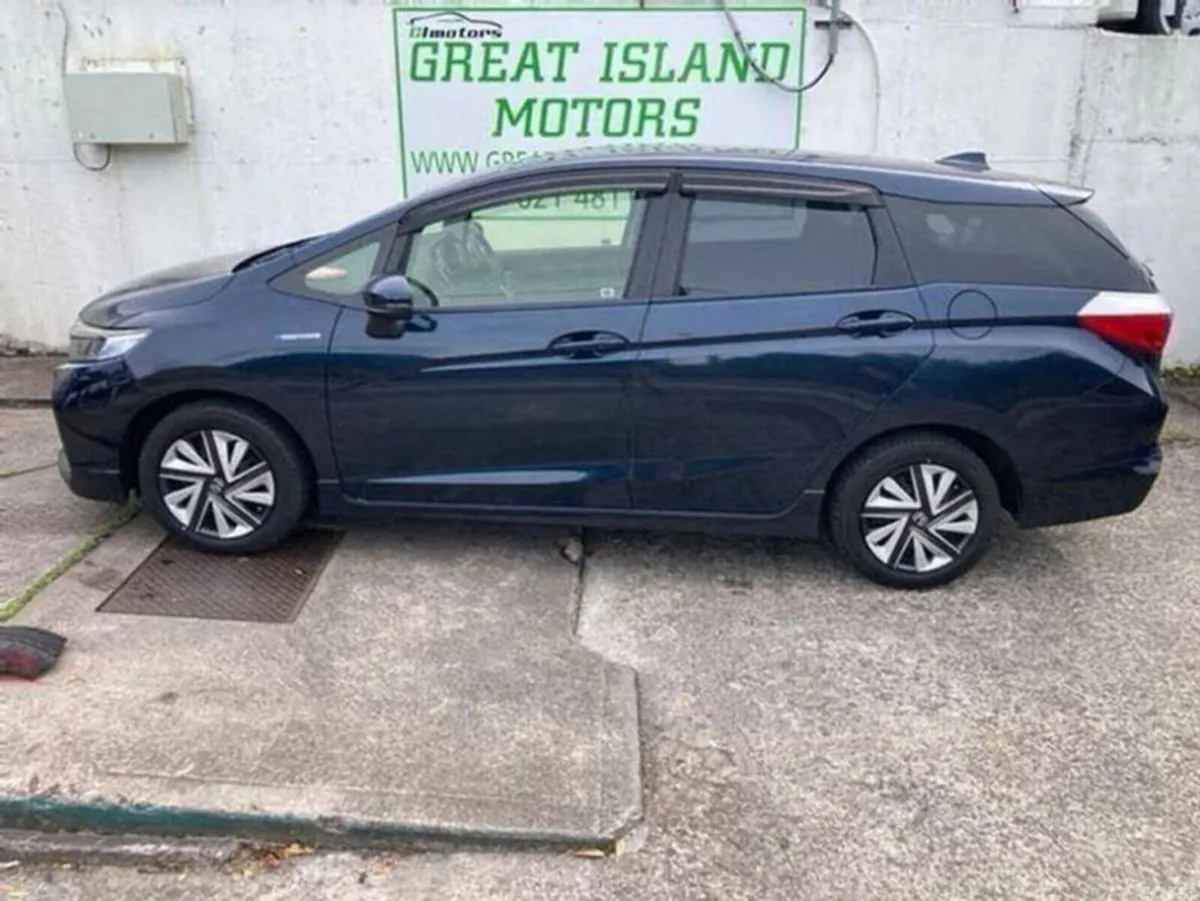 Honda Shuttle Estate, Petrol Hybrid, 2016, Black