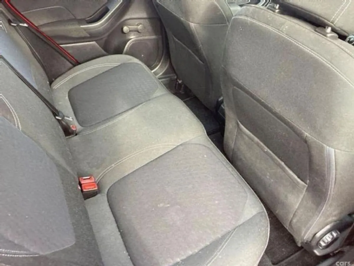 Ford Fiesta Hatchback, Petrol, 2020, Red