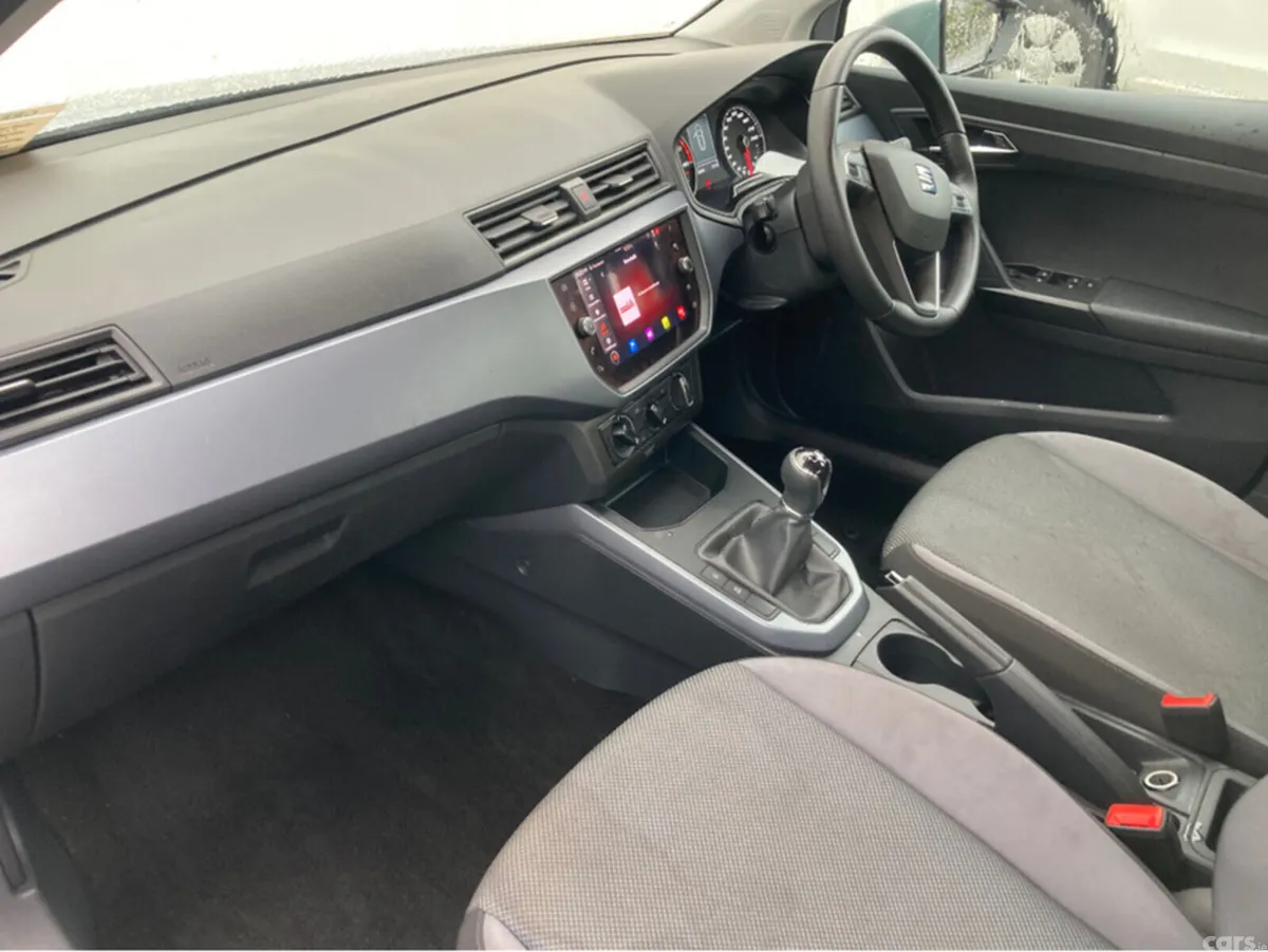 SEAT Arona Hatchback, Petrol, 2021, Grey