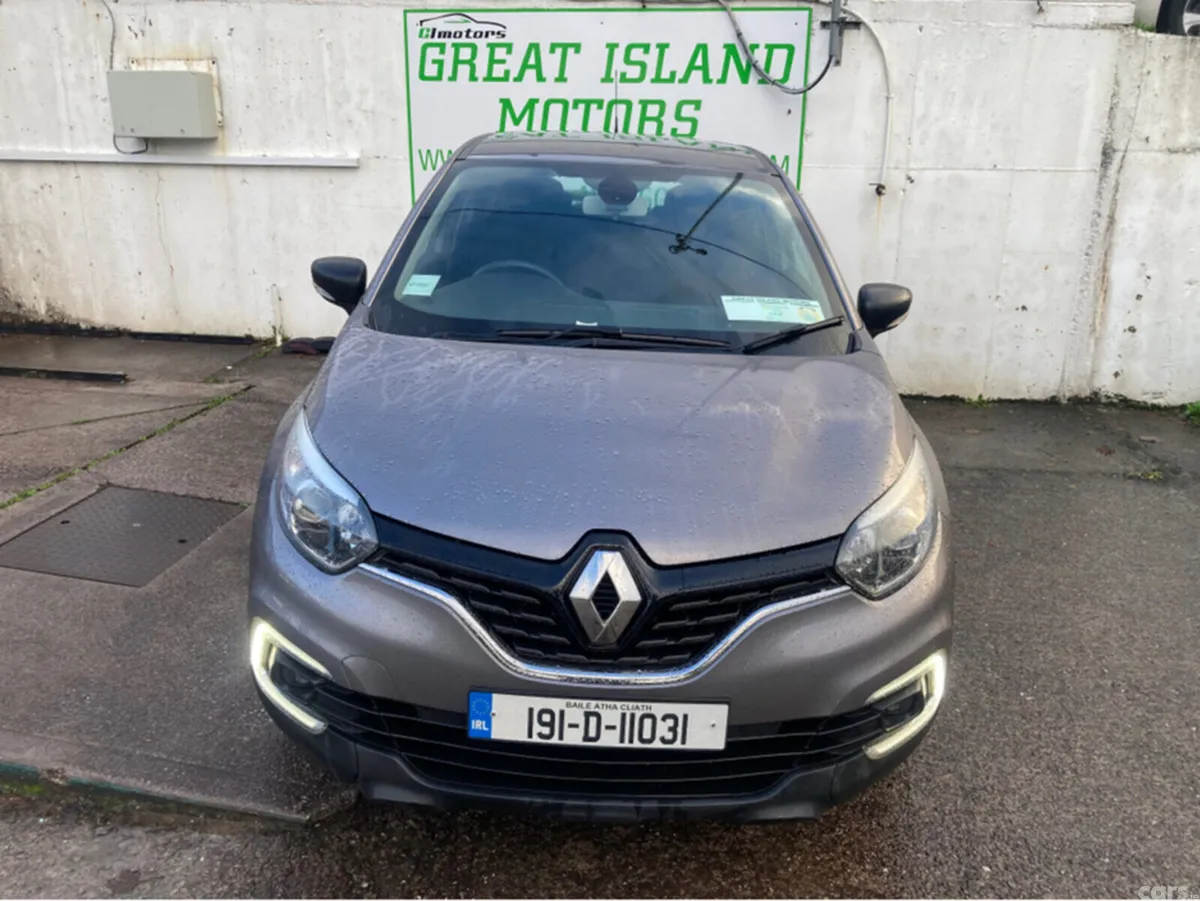Renault Captur Hatchback, Petrol, 2019, Grey