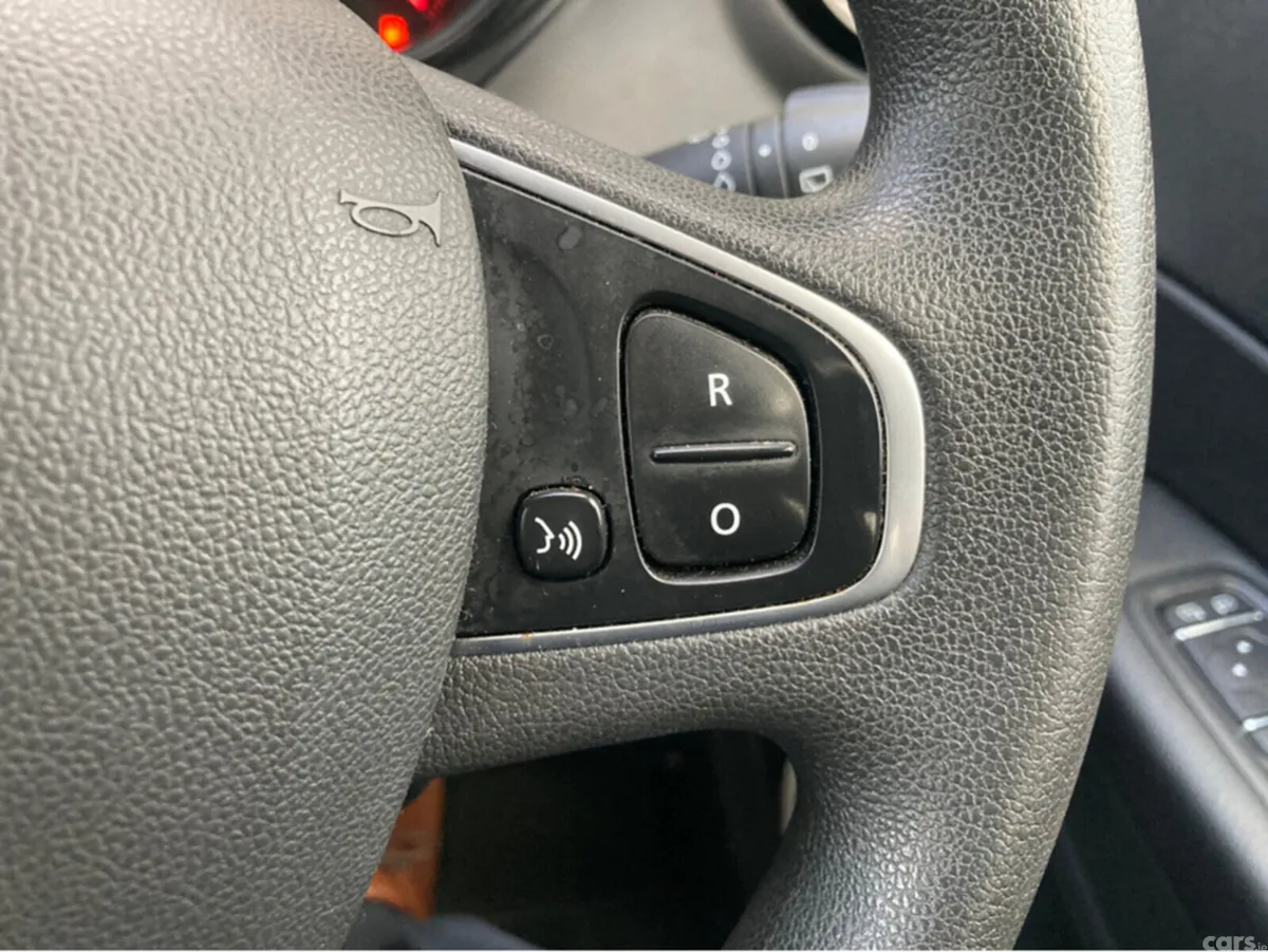 Renault Captur Hatchback, Petrol, 2019, Grey