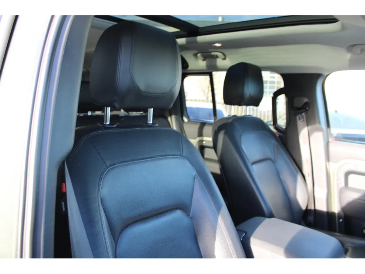 Land Rover Defender SUV, Petrol Hybrid, 2022, Green