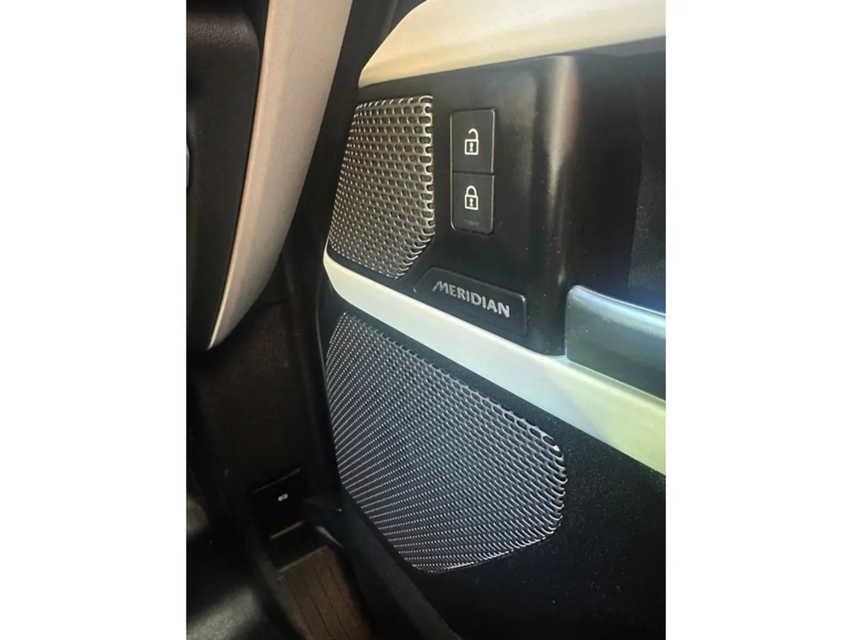 Land Rover Defender SUV, Petrol Hybrid, 2022, Green