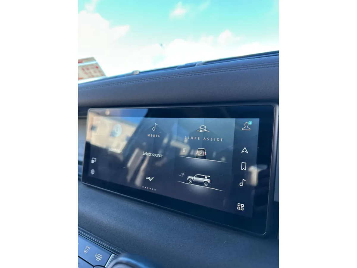 Land Rover Defender SUV, Petrol Hybrid, 2022, Green