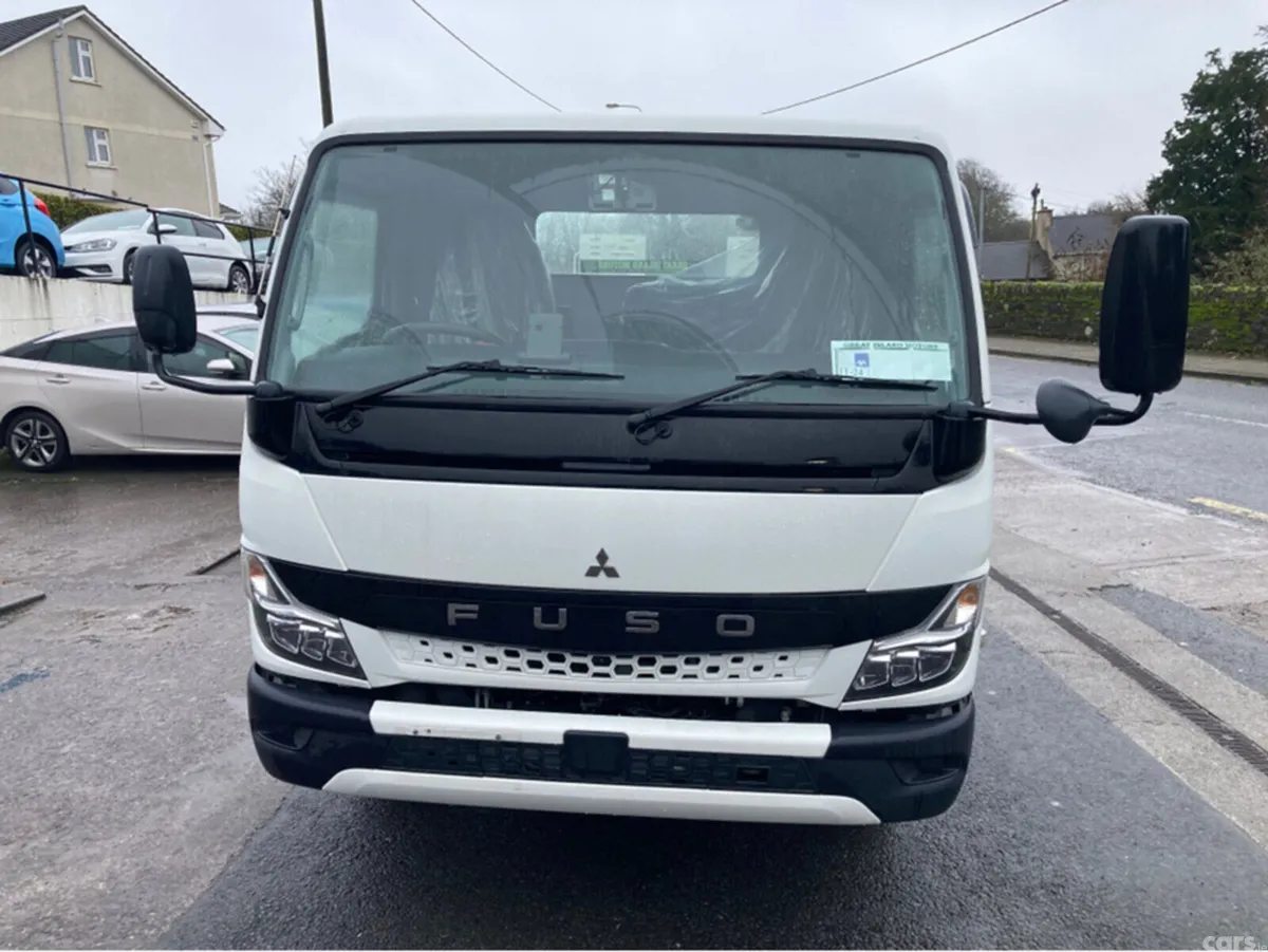 Mitsubishi Pajero MPV, Diesel, 2021, White