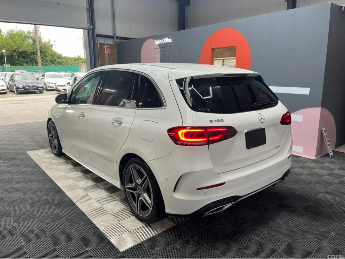 Mercedes-Benz B-Class MPV, Petrol, 2019, White