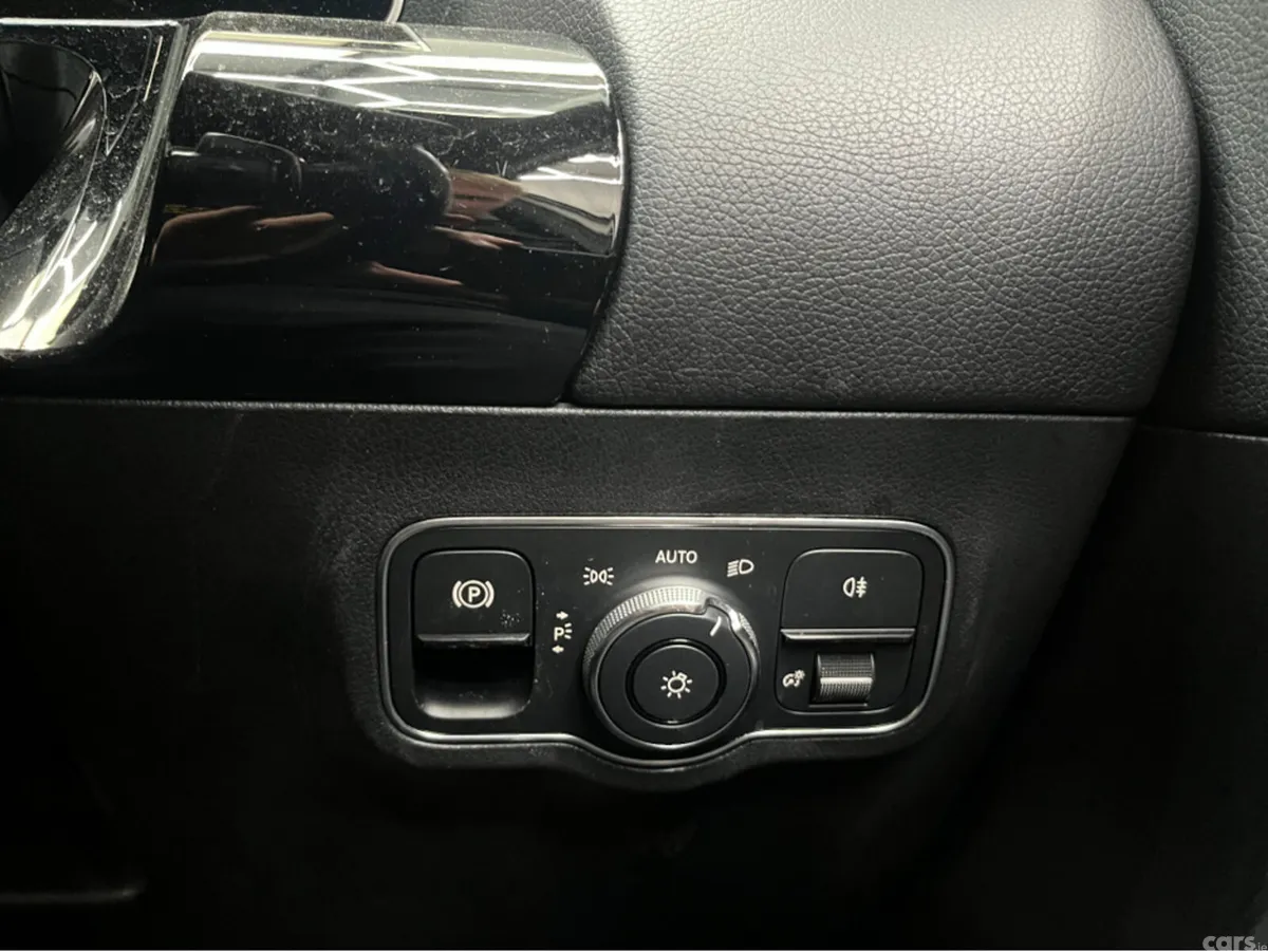 Mercedes-Benz B-Class MPV, Petrol, 2019, White