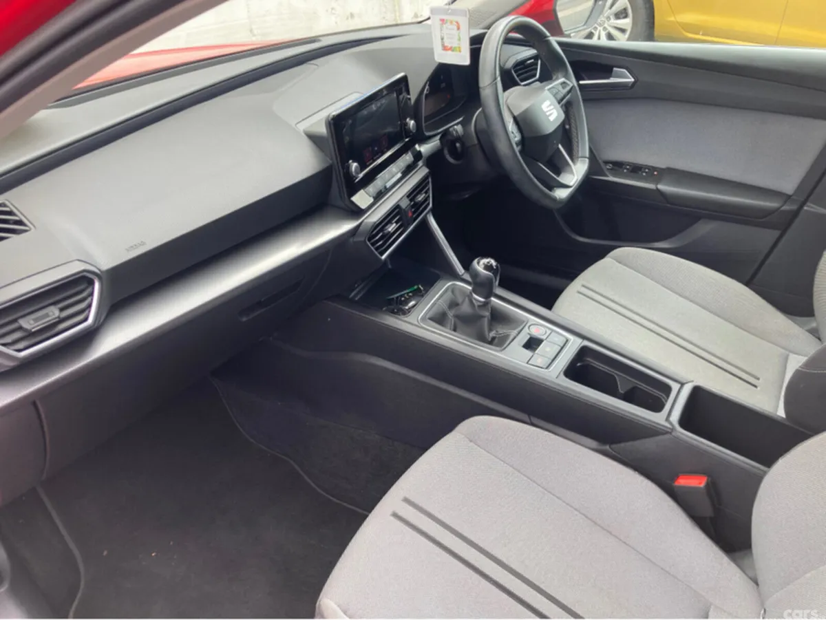 SEAT Leon Hatchback, Diesel, 2020, Red