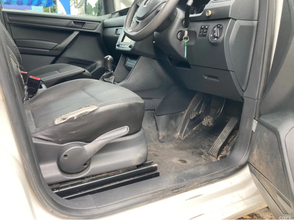 Volkswagen Caddy Hatchback, Diesel, 2019, White