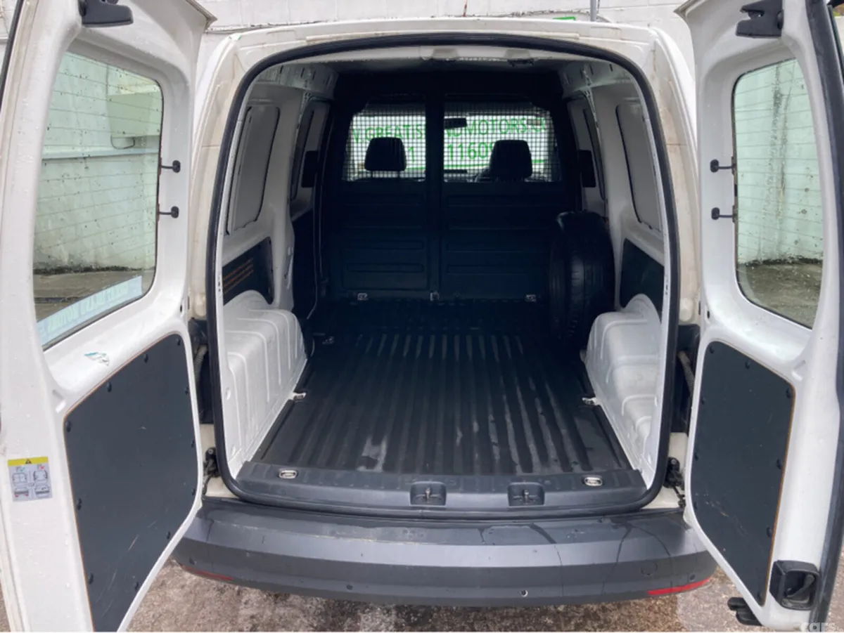 Volkswagen Caddy Hatchback, Diesel, 2019, White