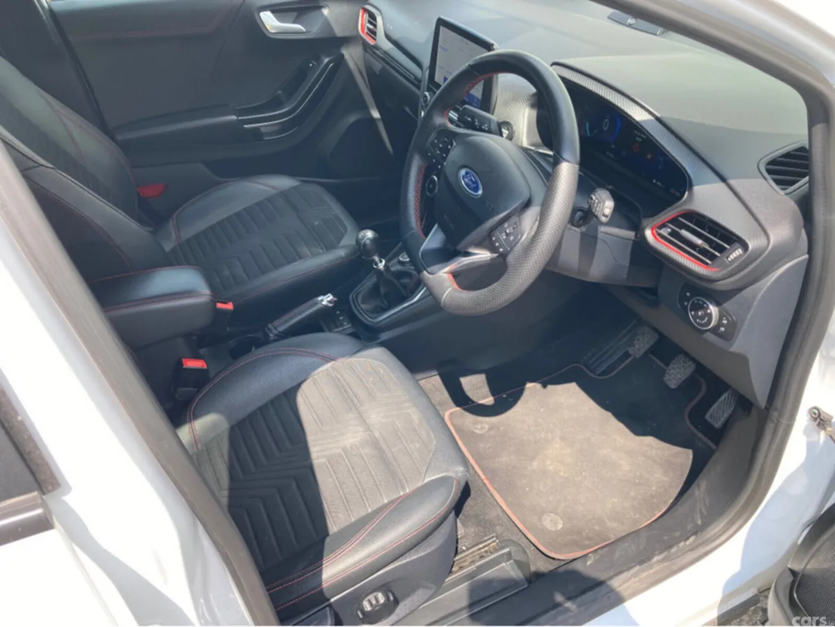 Ford Puma Hatchback, Petrol, 2021, White