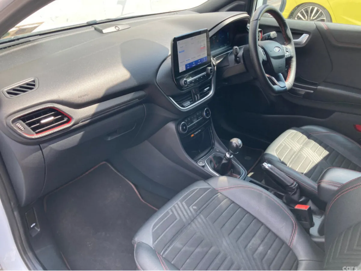 Ford Puma Hatchback, Petrol, 2021, White