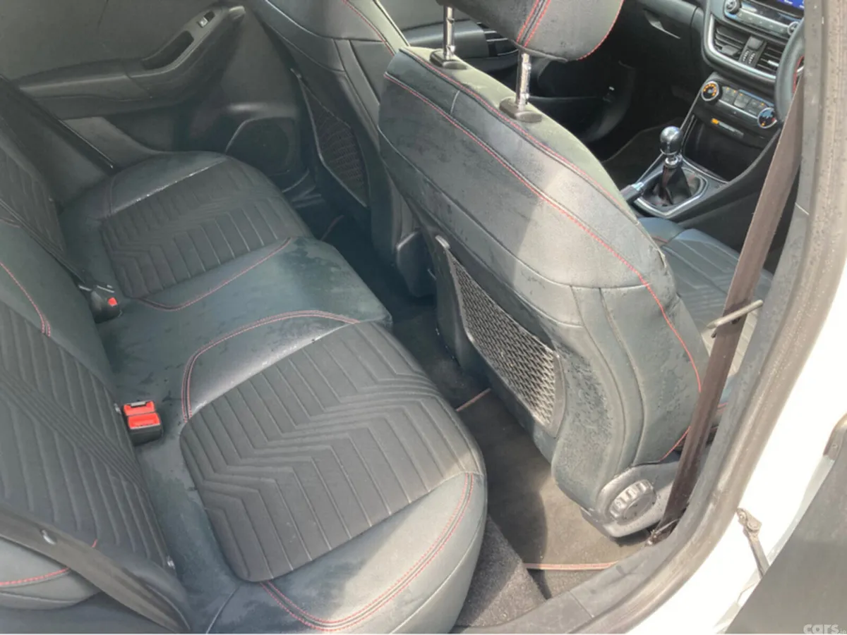 Ford Puma Hatchback, Petrol, 2021, White
