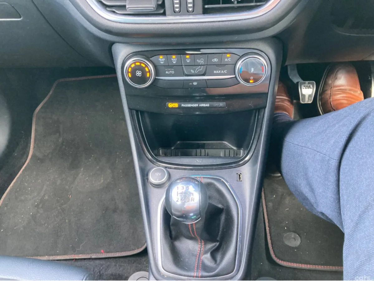 Ford Puma Hatchback, Petrol, 2021, White