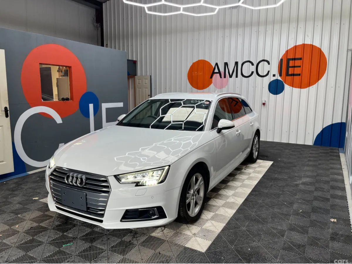 Audi A4 Estate, Petrol, 2018, White