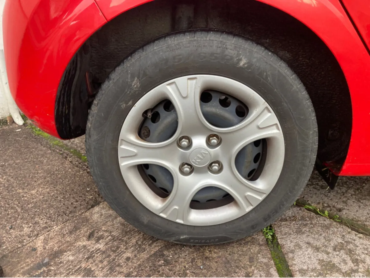 Kia Picanto Hatchback, Petrol, 2019, Red