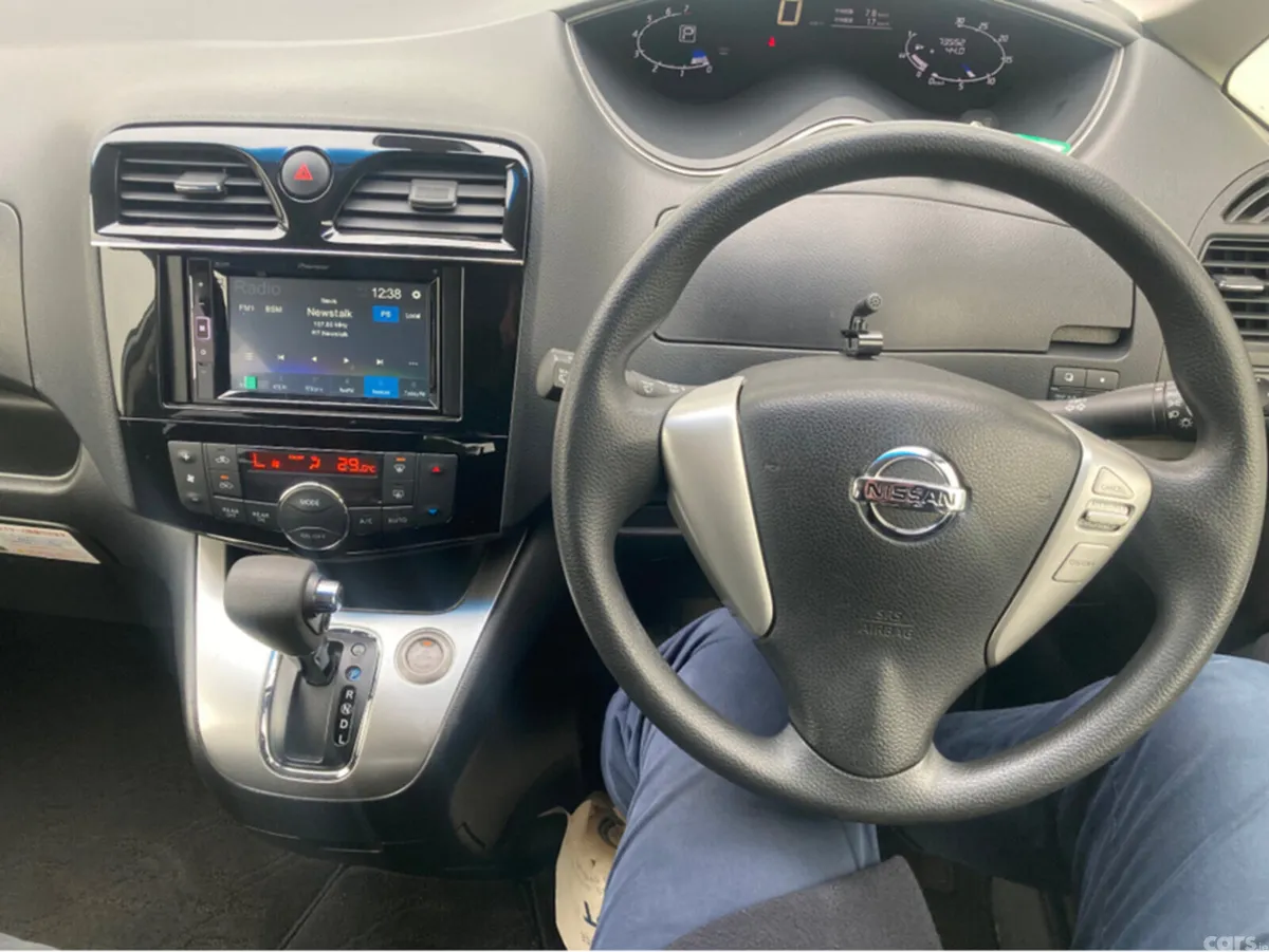 Nissan Serena MPV, Petrol Hybrid, 2016, Silver