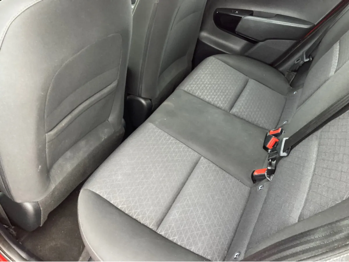 Kia Picanto Hatchback, Petrol, 2019, Red