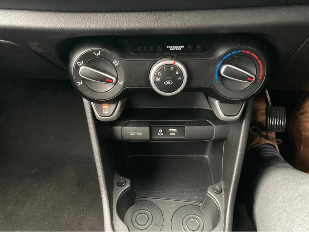 Kia Picanto Hatchback, Petrol, 2019, Red