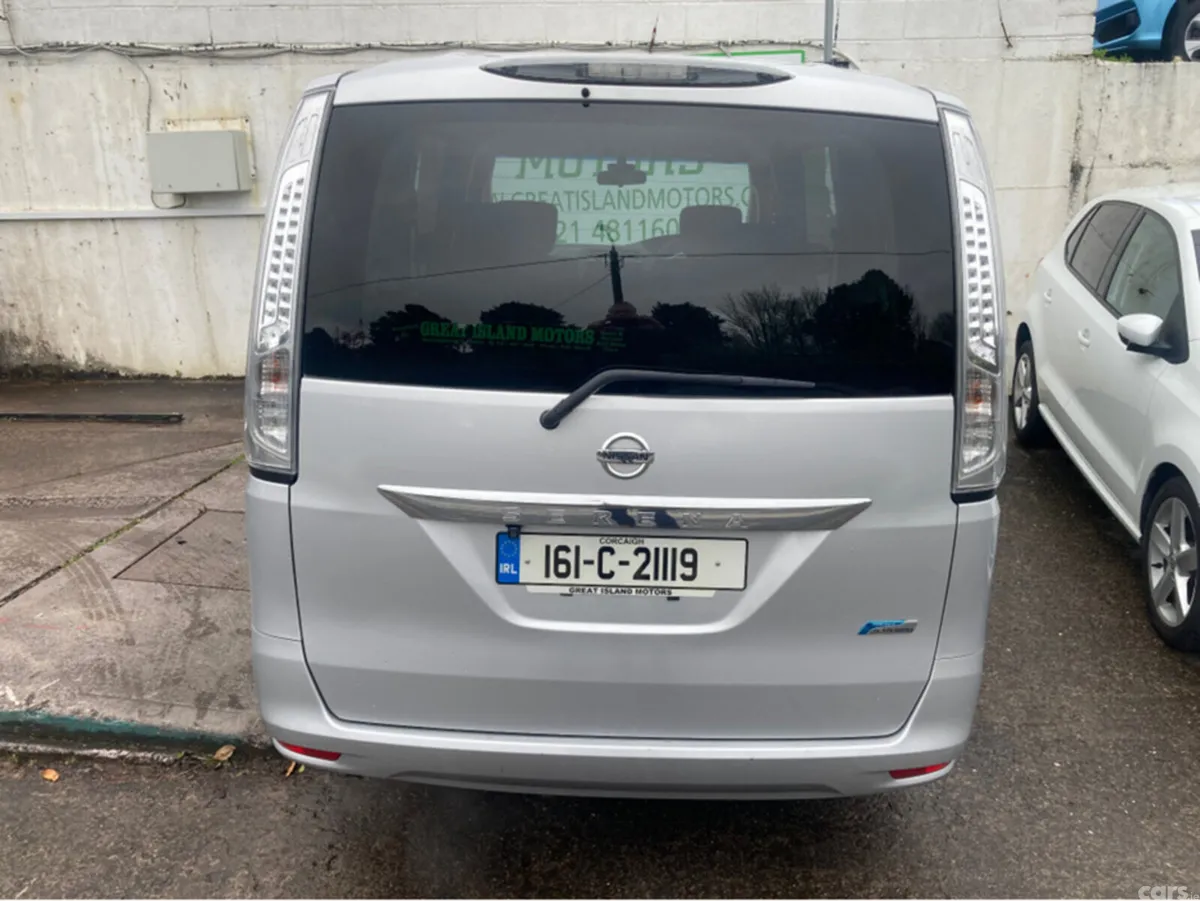Nissan Serena MPV, Petrol Hybrid, 2016, Silver