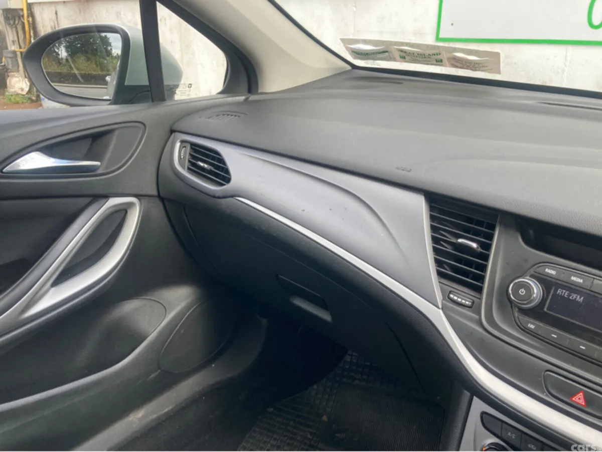 Opel Astra Hatchback, Petrol, 2019, Grey