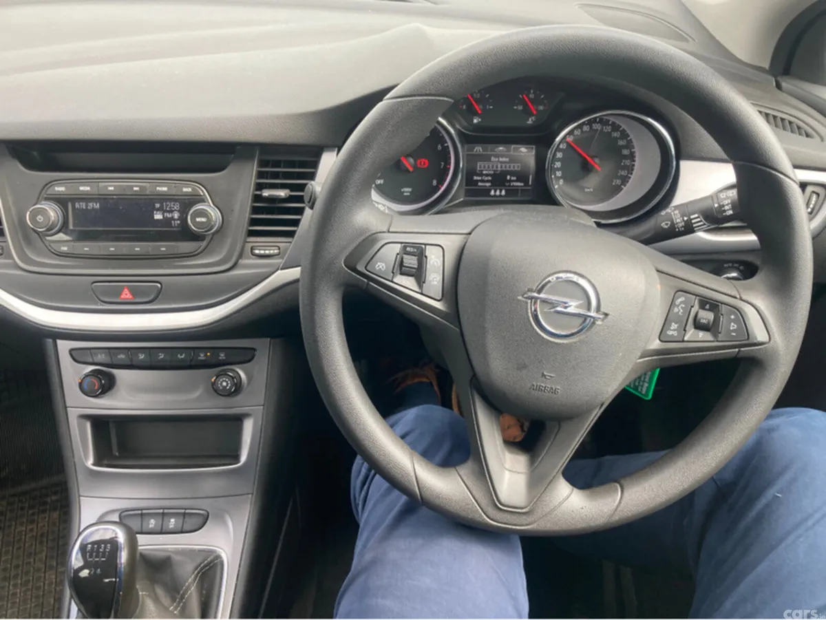 Opel Astra Hatchback, Petrol, 2019, Grey