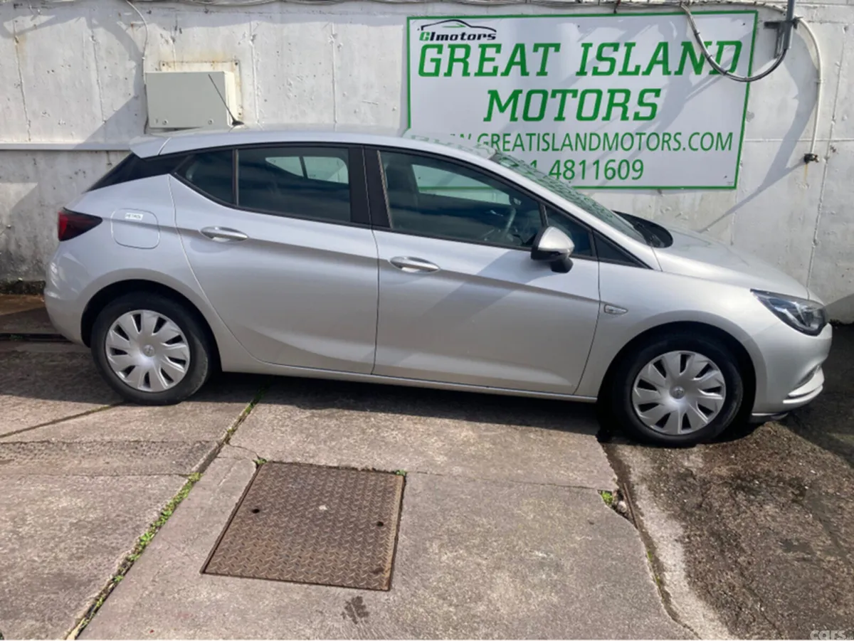 Opel Astra Hatchback, Petrol, 2019, Grey