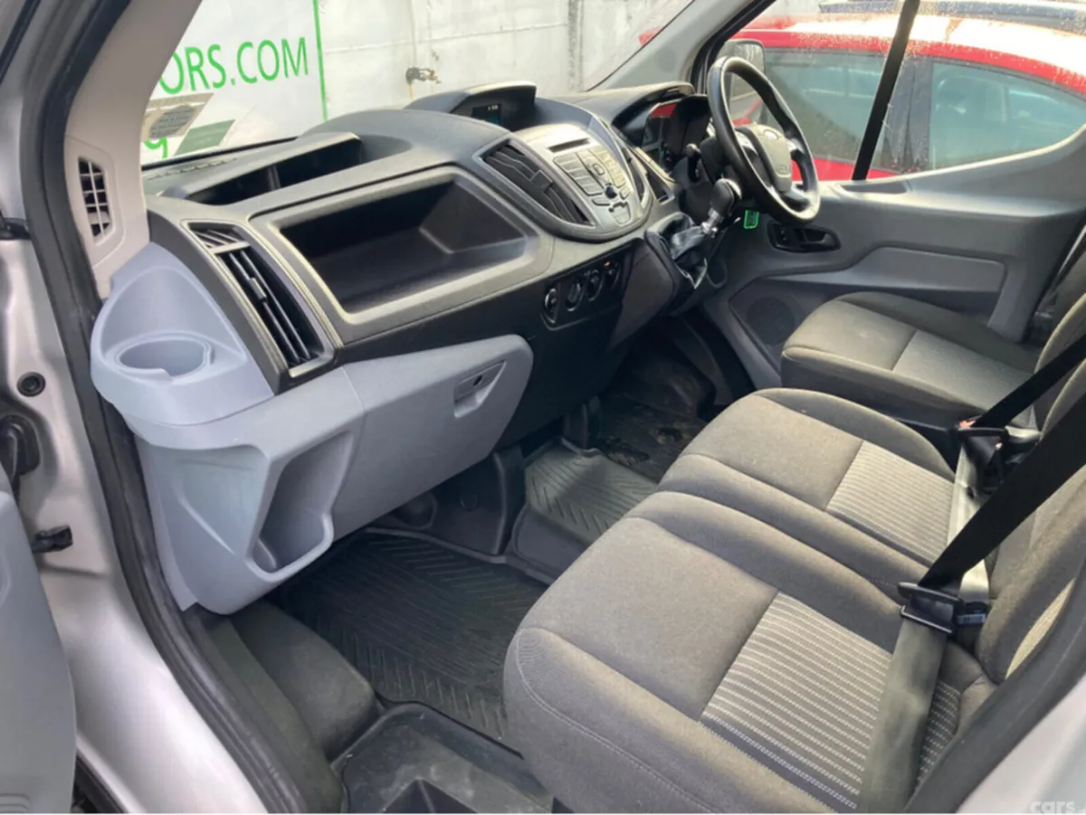 Ford Tourneo Hatchback, Diesel, 2020, Silver