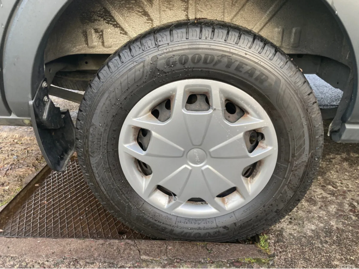 Ford Tourneo Hatchback, Diesel, 2020, Silver