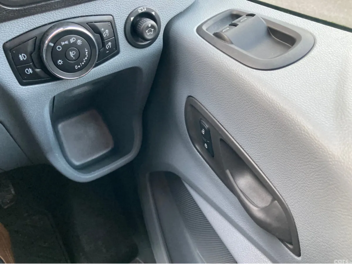 Ford Tourneo Hatchback, Diesel, 2020, Silver