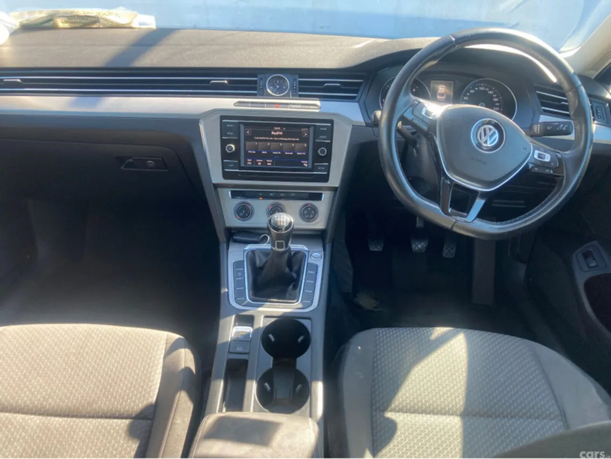 Volkswagen Passat Saloon, Diesel, 2018, Blue