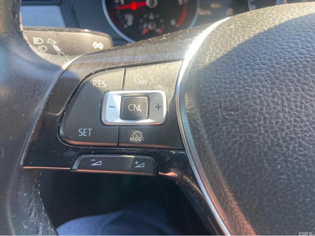Volkswagen Passat Saloon, Diesel, 2018, Blue