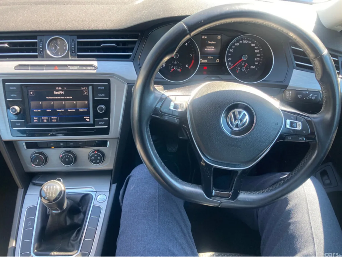 Volkswagen Passat Saloon, Diesel, 2018, Blue