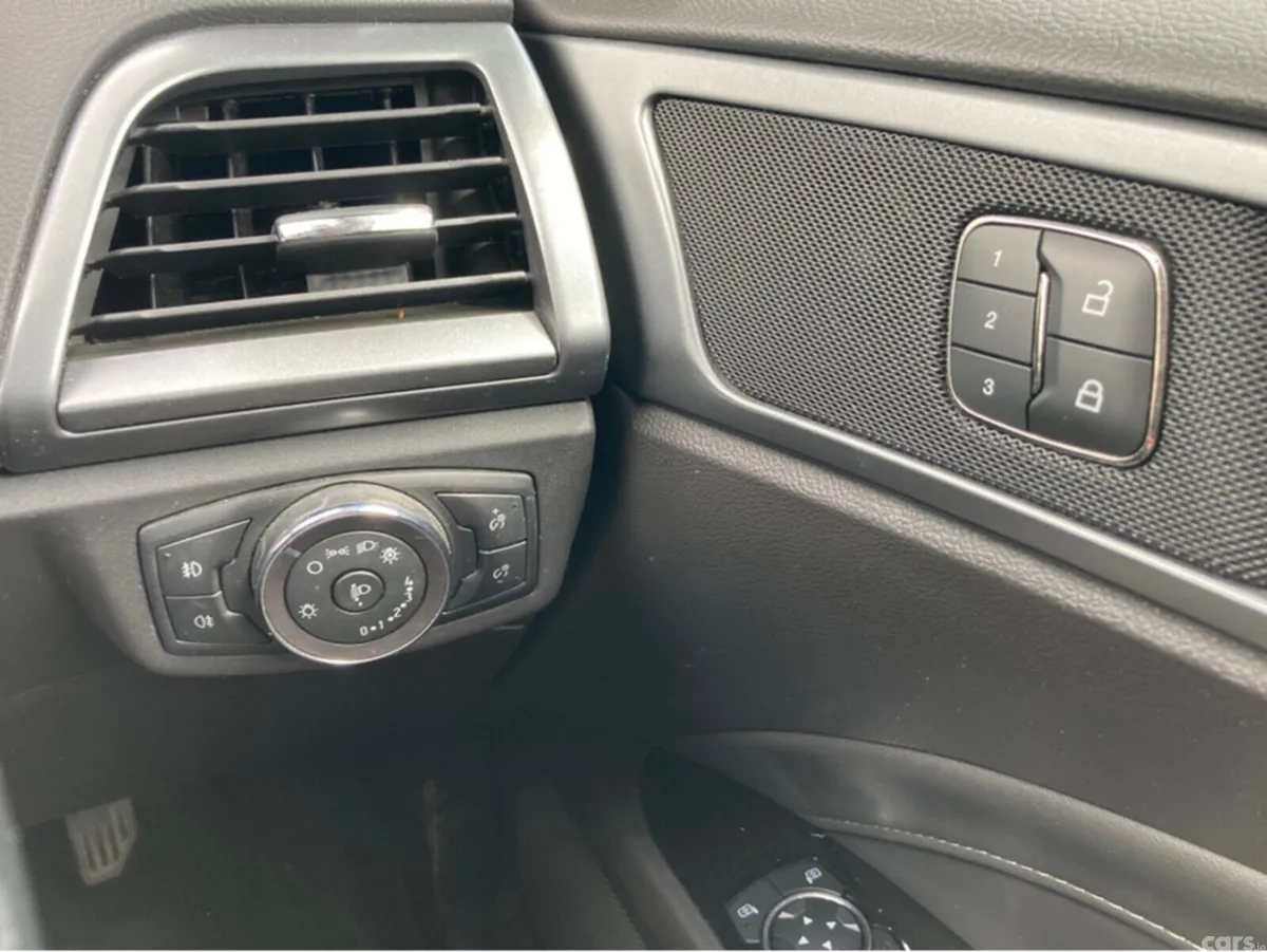 Ford Mondeo Hatchback, Diesel, 2020, Grey