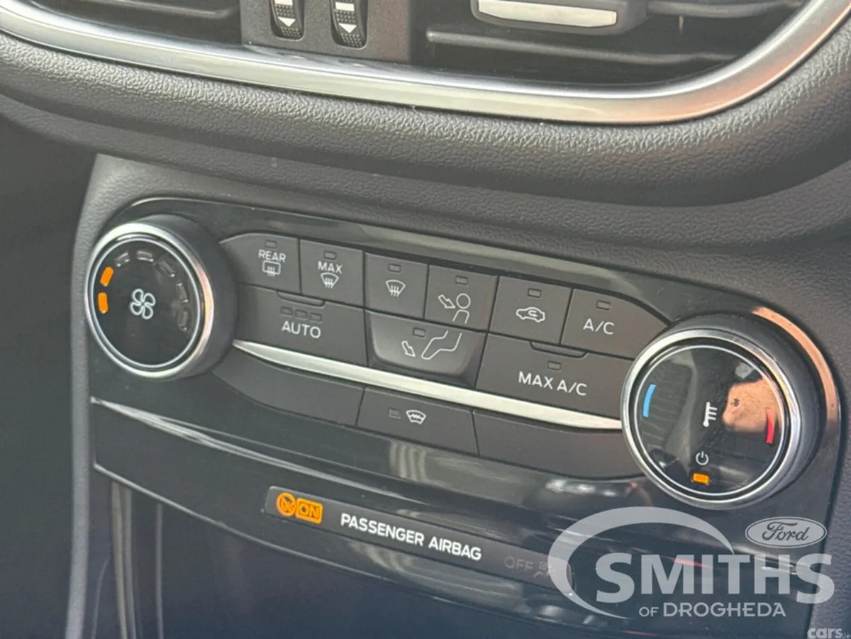 Ford Puma MPV, Petrol Hybrid, 2022, Red